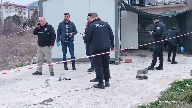 Kütahya’da bıçaklı-silahlı kavga 2 yaralı